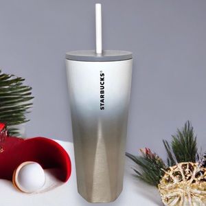 Starbucks Christmas Tumbler 2021 24oz White Pearl Shimmer Silver Geometric Ombre